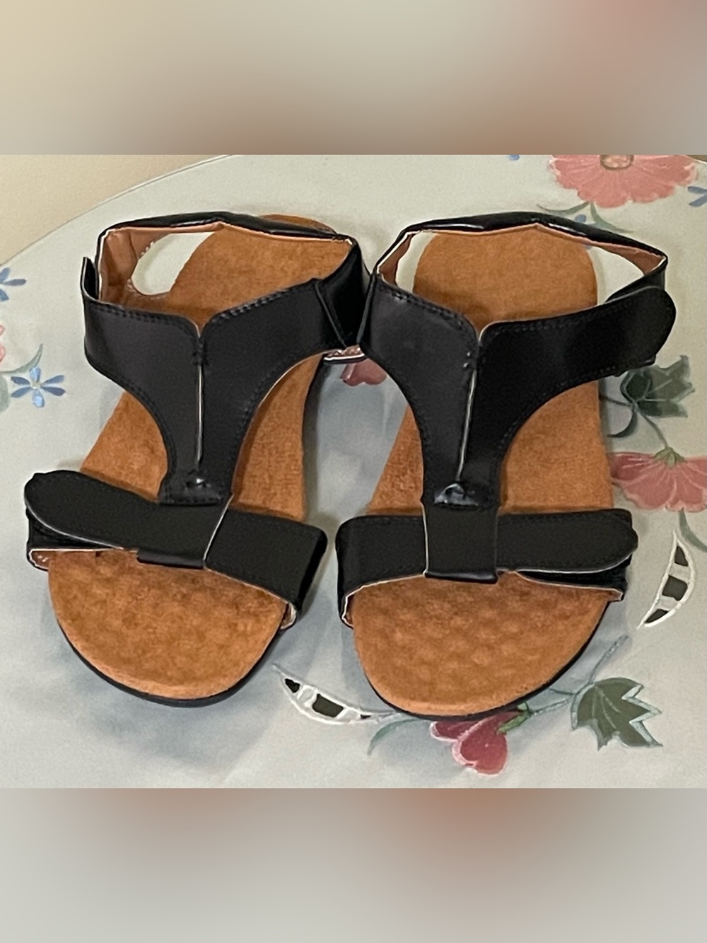 🌸 NEW Women's Black T-Strap Comfort Sandals Size 40 EUR 8.5/9 US
